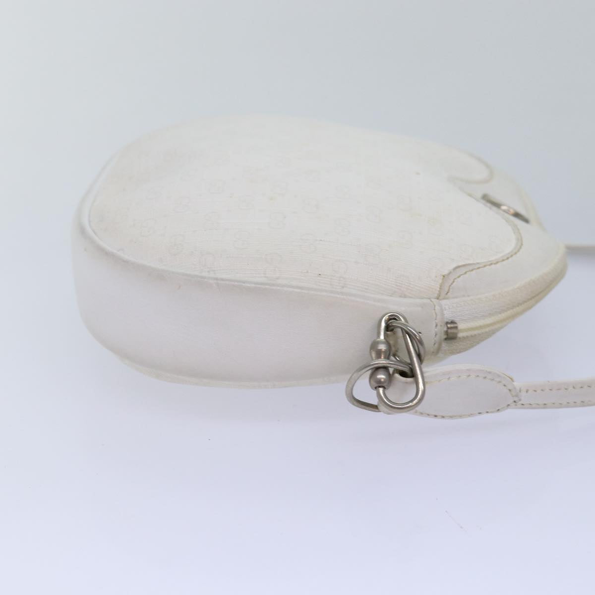 GUCCI Micro GG Supreme Shoulder Bag PVC Leather White Auth 75267