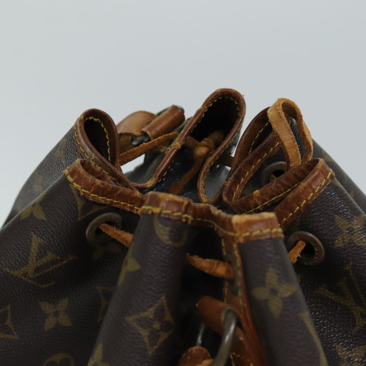 LOUIS VUITTON Monogram Noe Shoulder Bag M42224 LV Auth 75415