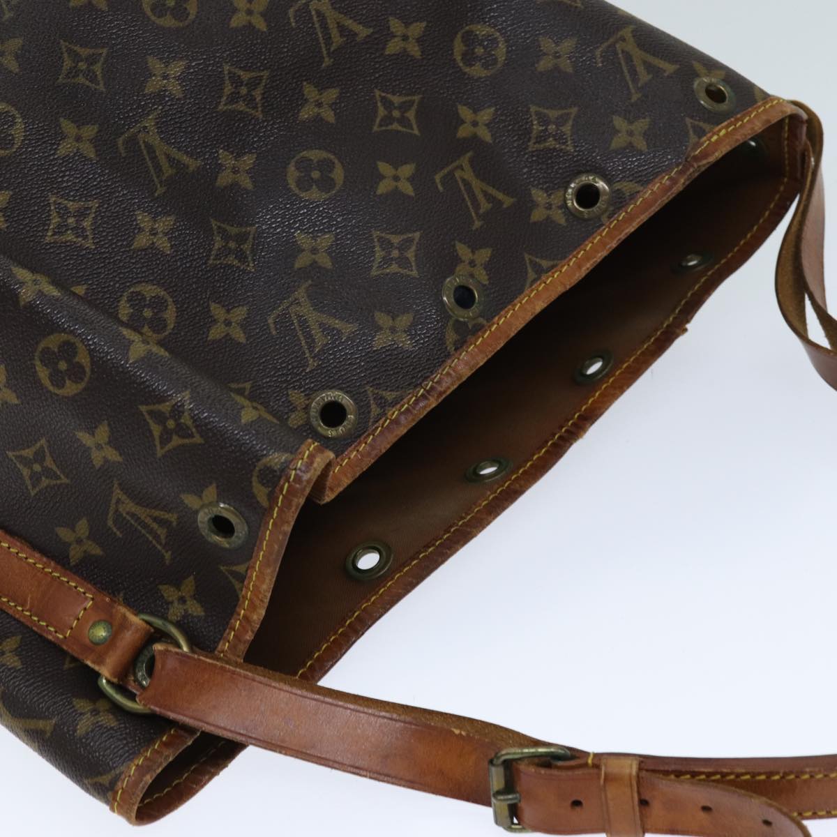 LOUIS VUITTON Monogram Noe Shoulder Bag M42224 LV Auth 75416