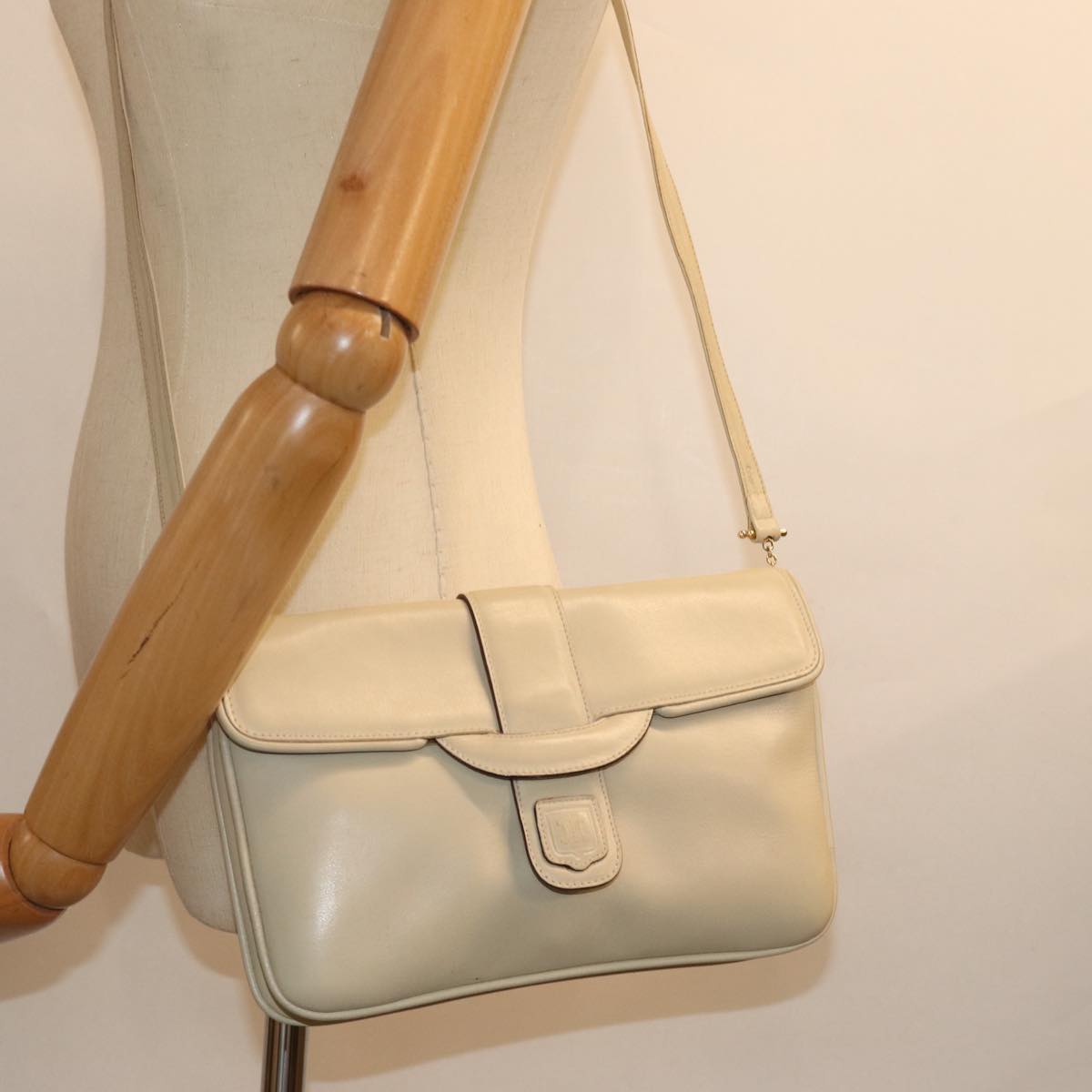 CELINE Shoulder Bag Leather Cream Auth 75443