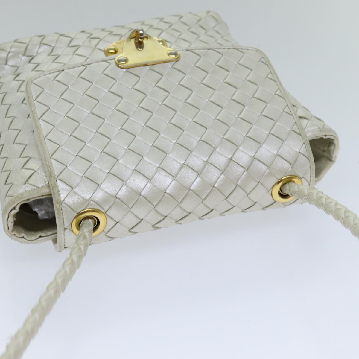 BOTTEGA VENETA INTRECCIATO Shoulder Bag Leather White Auth 75450