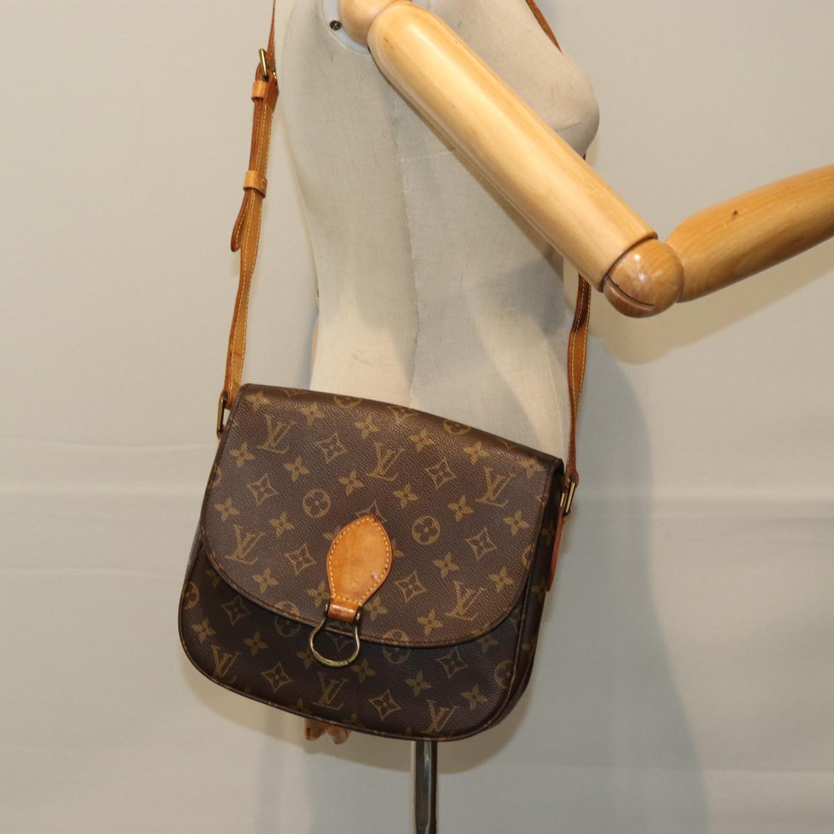 LOUIS VUITTON Monogram Saint Cloud GM Shoulder Bag M51242 LV Auth 75472