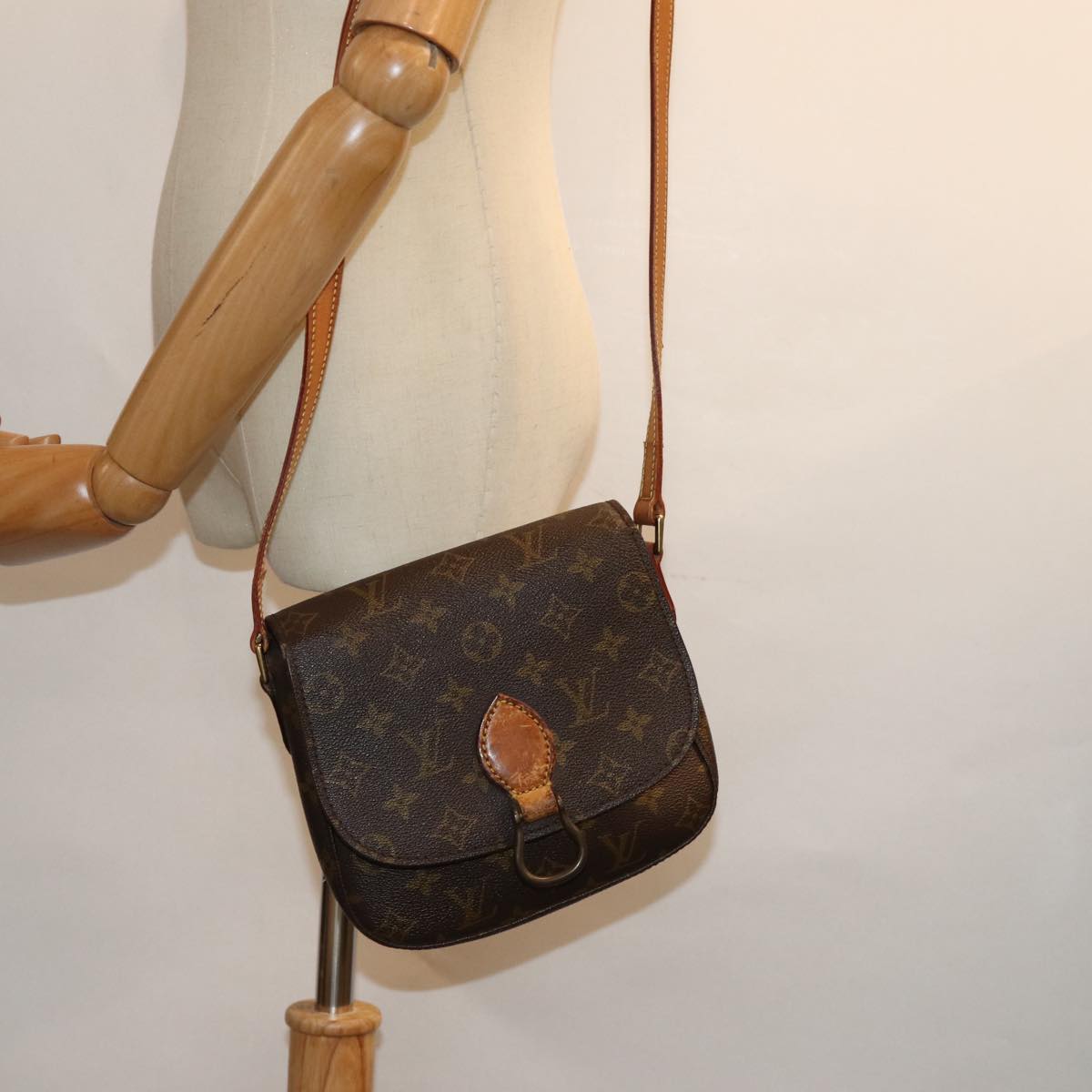 LOUIS VUITTON Monogram Saint Cloud MM Shoulder Bag Vintage M51243 LV Auth 75473