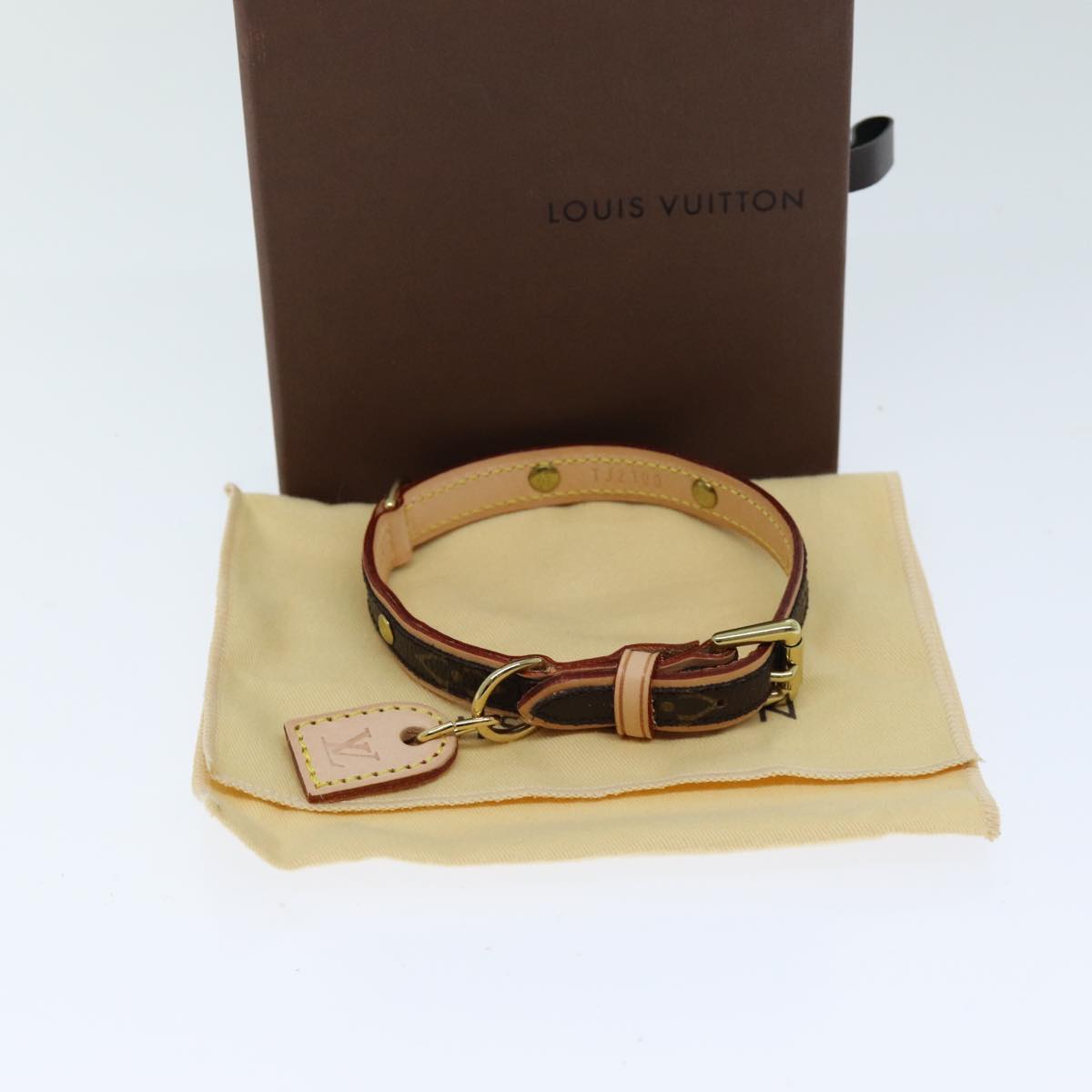 LOUIS VUITTON Monogram Collar Dog Collar Dog Leash LV Auth 75532