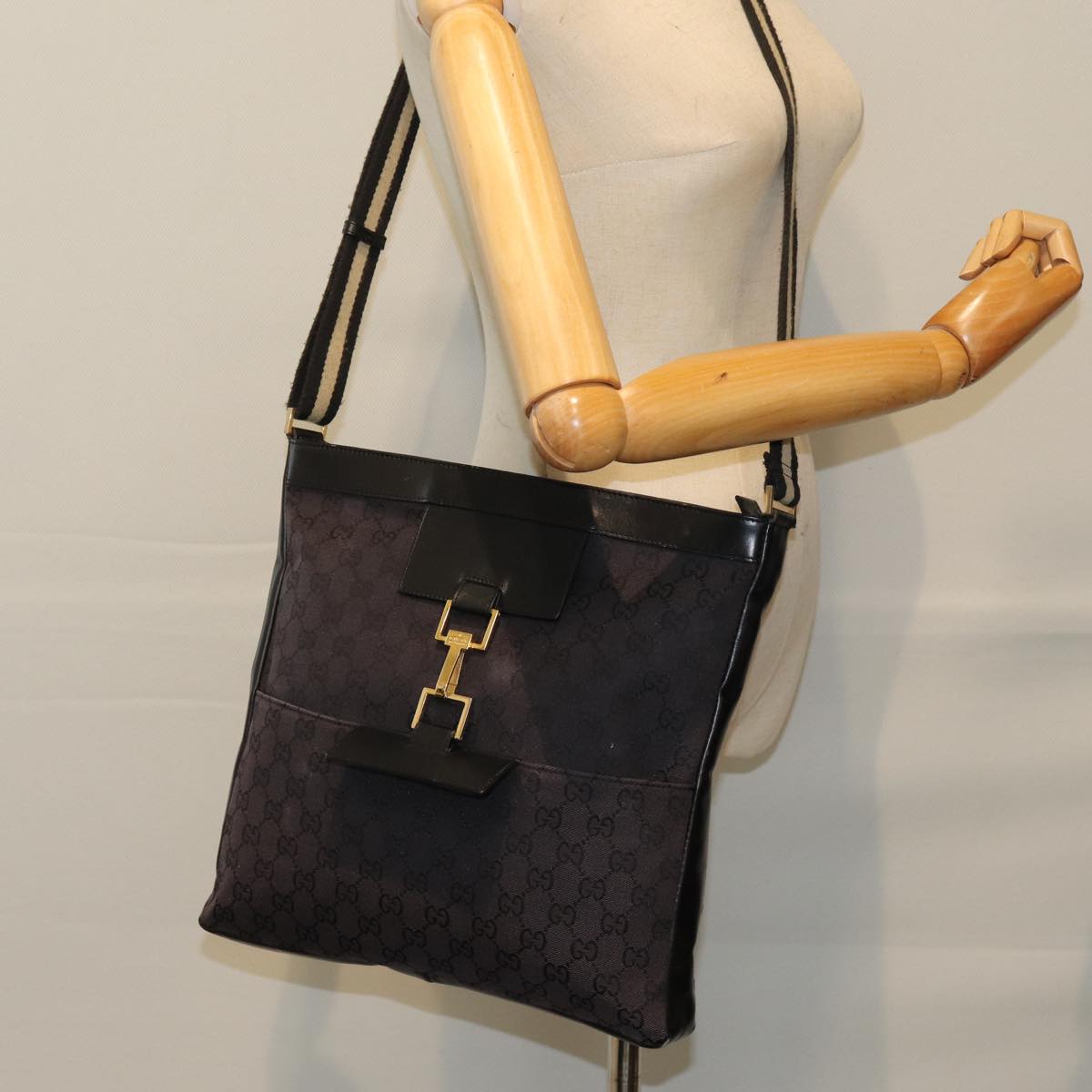 GUCCI GG Canvas Shoulder Bag Black White 001 4094 Auth 75600