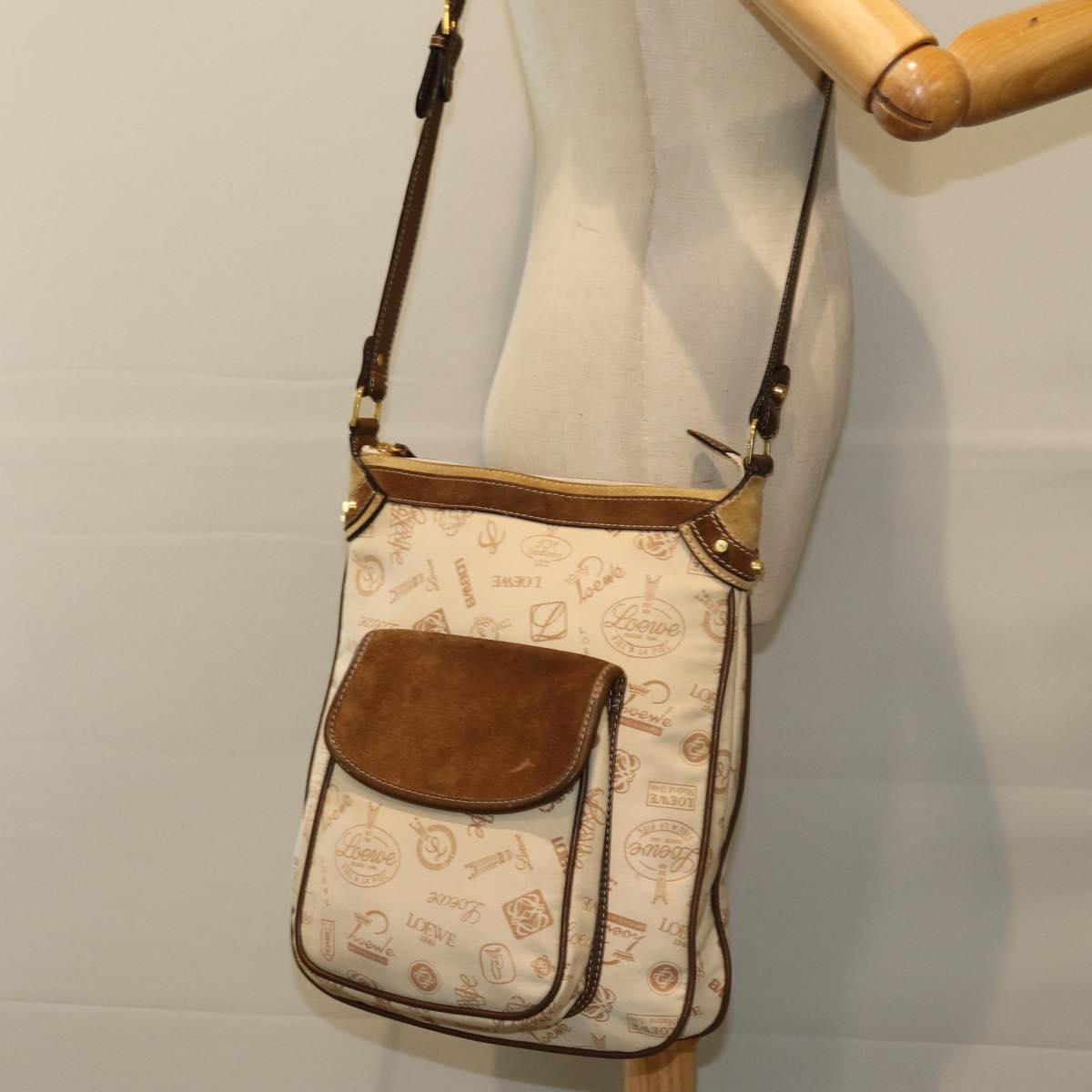 LOEWE Shoulder Bag Canvas Beige Auth 75611