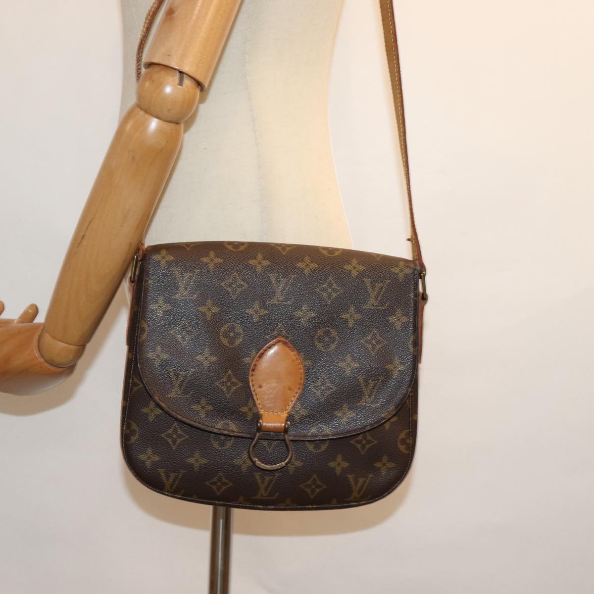 LOUIS VUITTON Monogram Saint Cloud GM Shoulder Bag M51242 LV Auth 75720