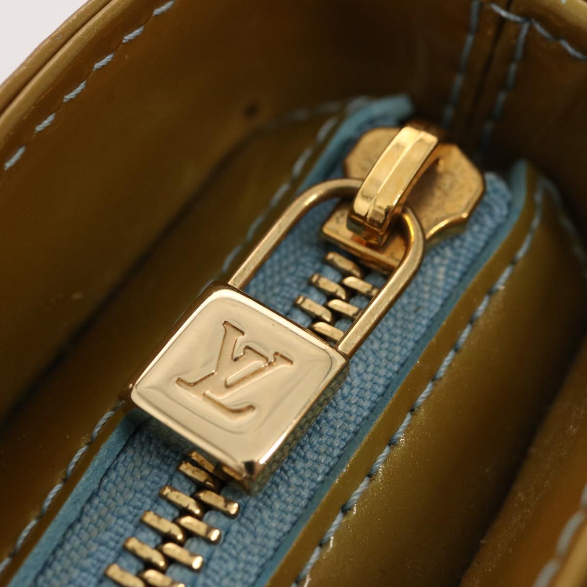 LOUIS VUITTON Monogram Vernis Houston Hand Bag Baby Blue M91005 LV Auth 75758