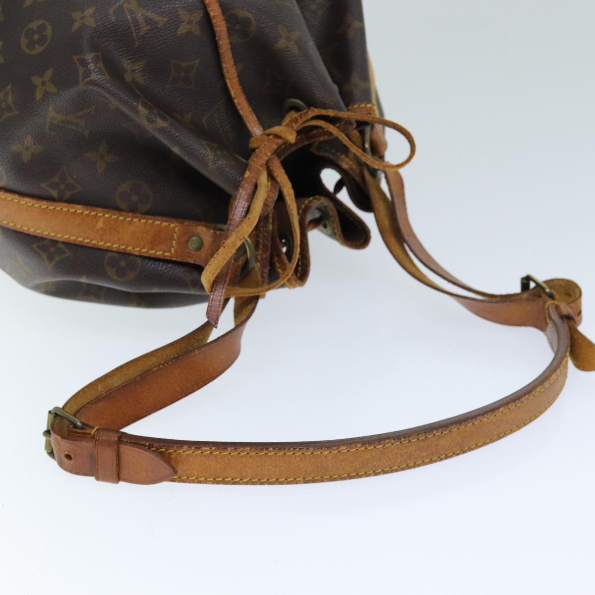 LOUIS VUITTON Monogram Petit Noe Shoulder Bag M42226 LV Auth 75782