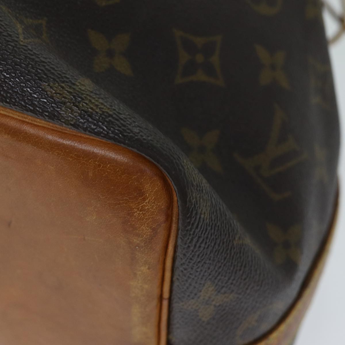 LOUIS VUITTON Monogram Petit Noe Shoulder Bag M42226 LV Auth 75782