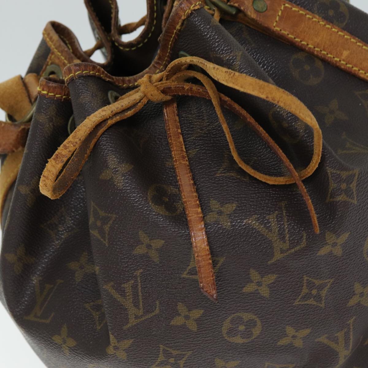 LOUIS VUITTON Monogram Petit Noe Shoulder Bag M42226 LV Auth 75782