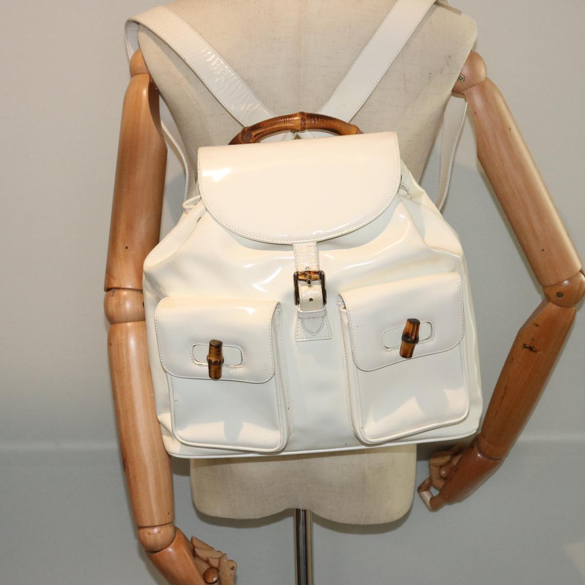 GUCCI Bamboo Backpack Patent leather White 003 2058 0016 5 Auth 75834