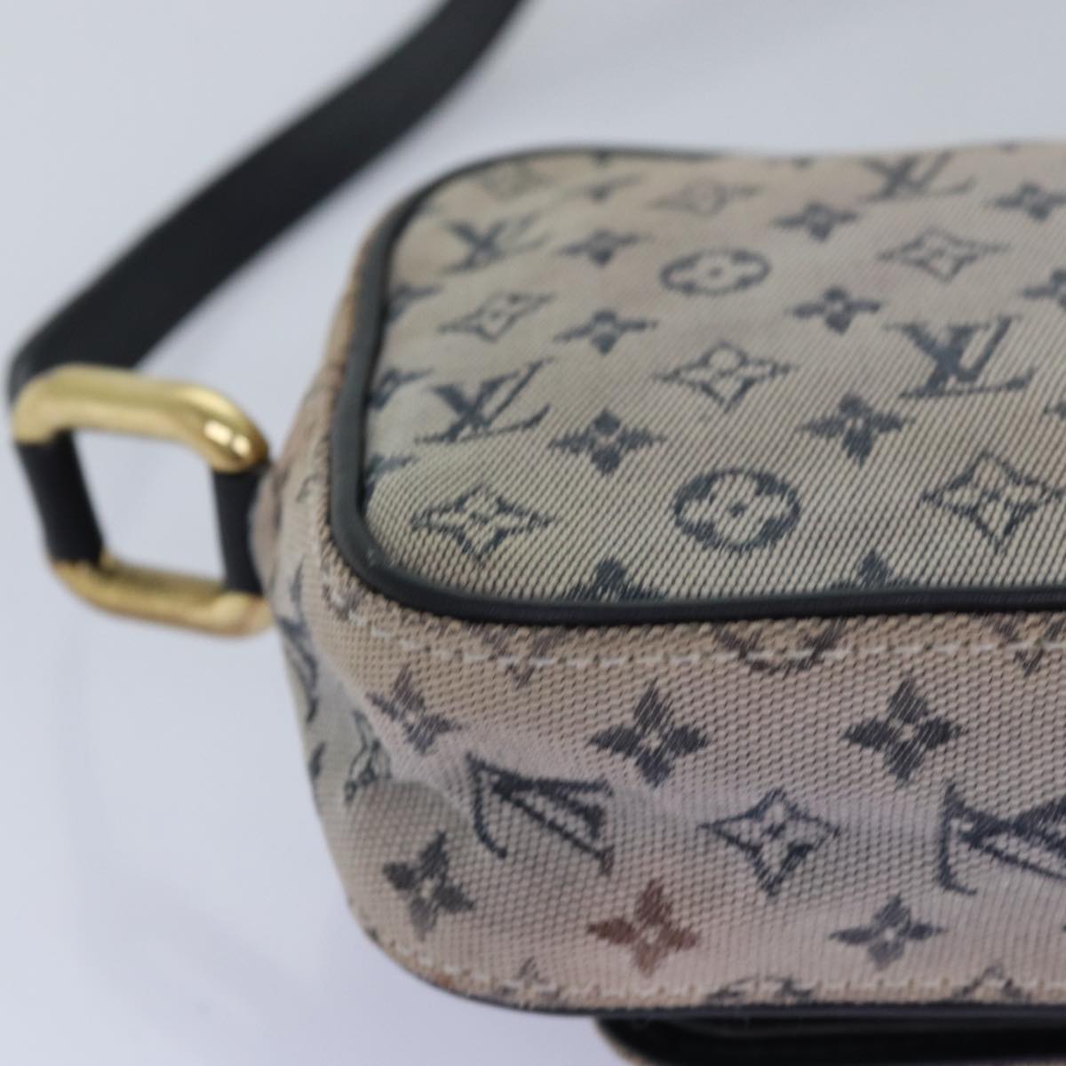 LOUIS VUITTON Monogram Mini Juliet MM Shoulder Bag Blue M92004 LV Auth 75852