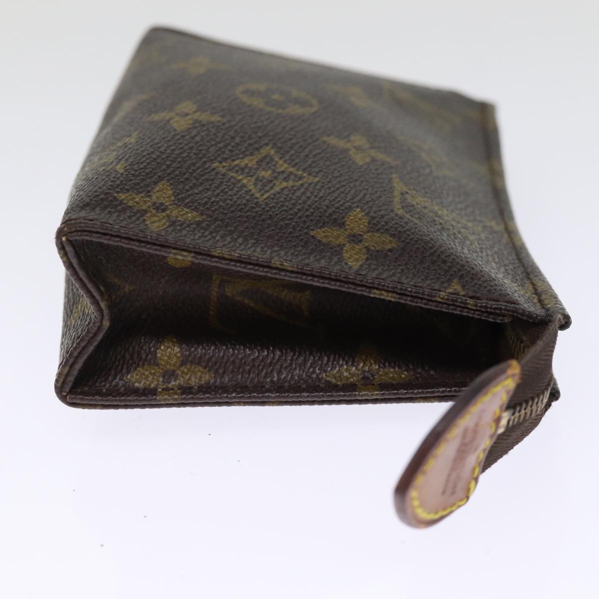 LOUIS VUITTON Monogram Poche Toilette 15 Pouch M47546 LV Auth 75858