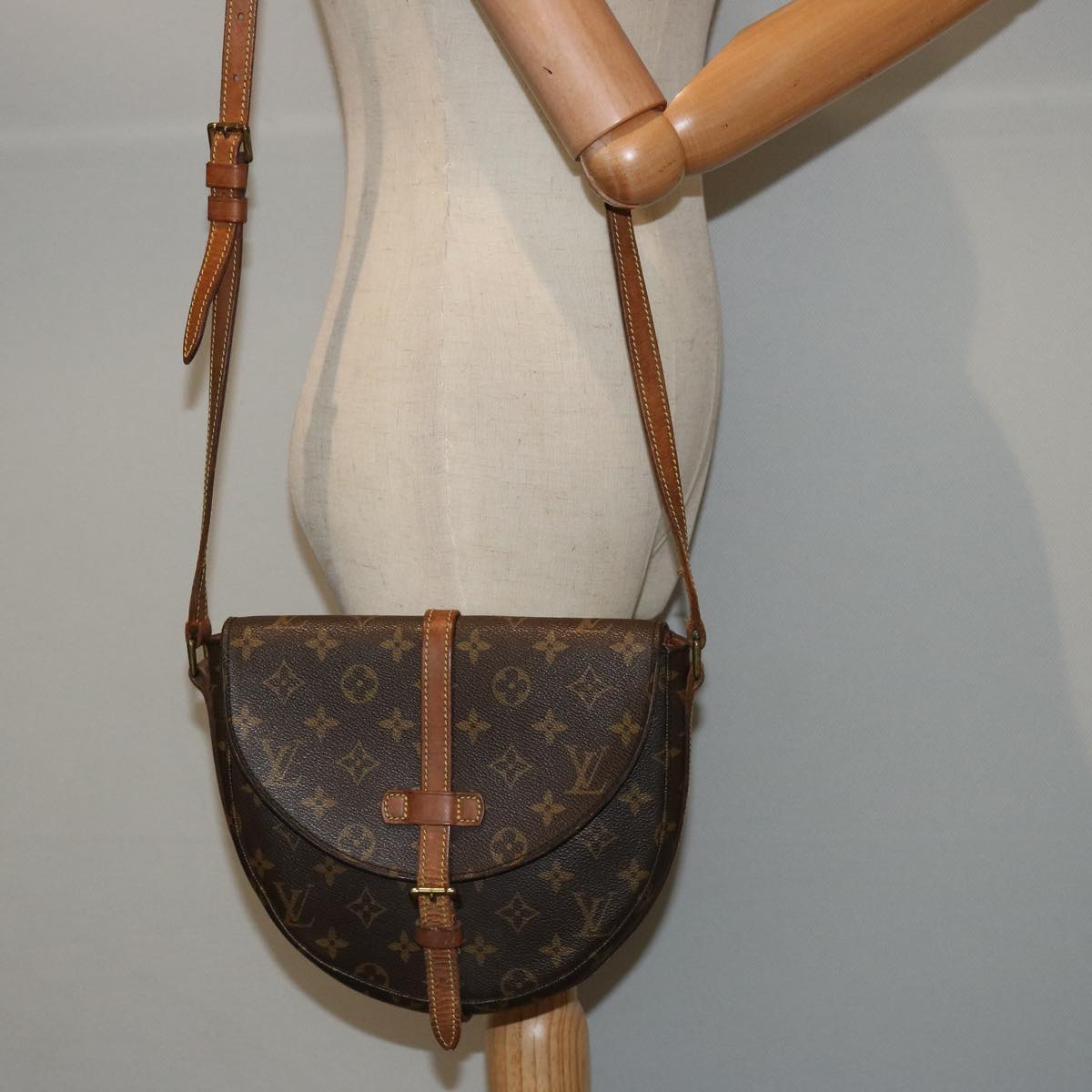 LOUIS VUITTON Monogram Chantilly MM Shoulder Bag M51233 LV Auth 75861