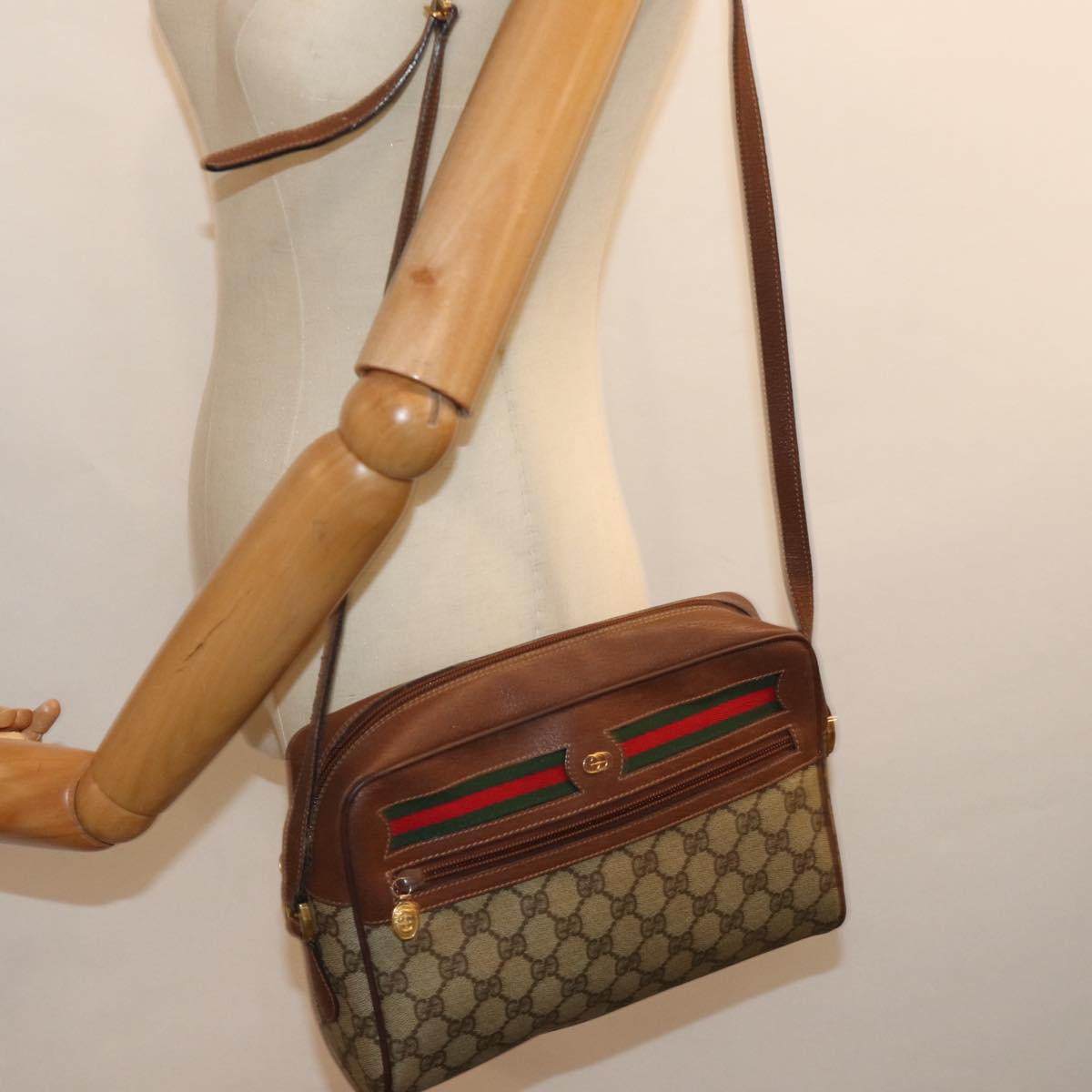 GUCCI GG Supreme Web Sherry Line Shoulder Bag PVC Beige Red 001 56 Auth 75881