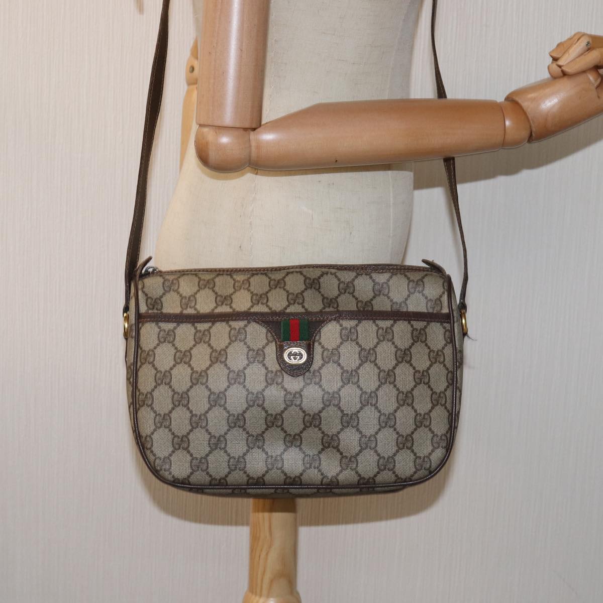 GUCCI GG Supreme Web Sherry Line Shoulder Bag PVC Beige 164 02 077 Auth 75883