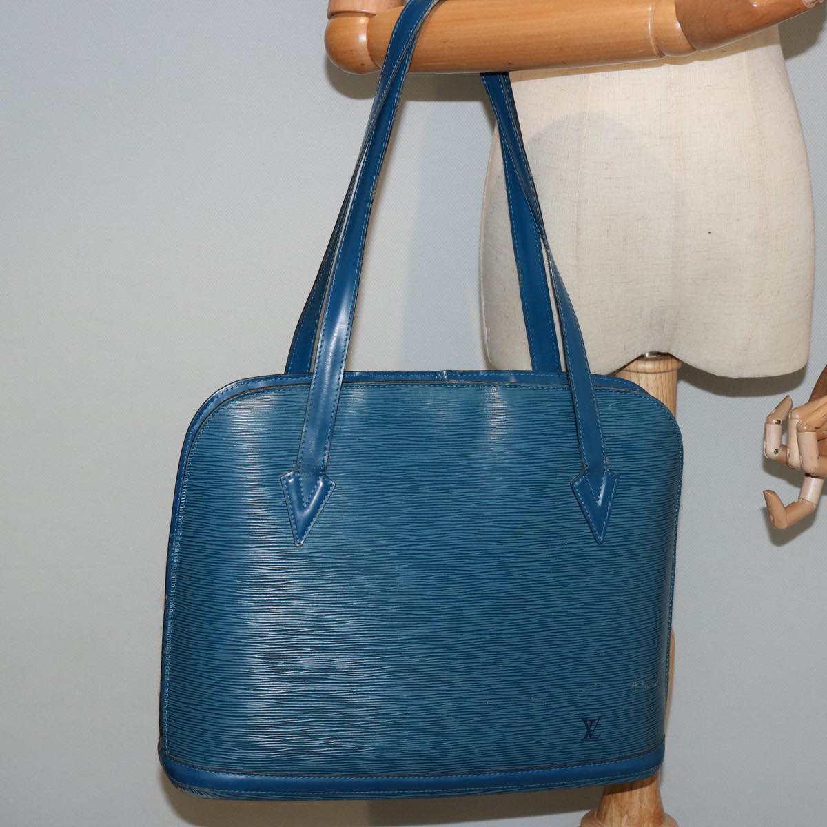 LOUIS VUITTON Epi Lussac Shoulder Bag Blue M52285 LV Auth 75940