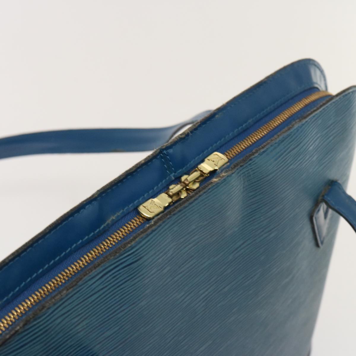 LOUIS VUITTON Epi Lussac Shoulder Bag Blue M52285 LV Auth 75940