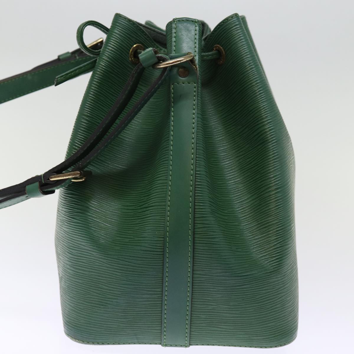 LOUIS VUITTON Epi Petit Noe Shoulder Bag Green M44104 LV Auth 75947