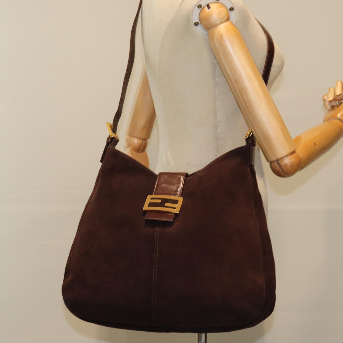 FENDI Mamma Baguette Shoulder Bag Suede Brown Auth 76015