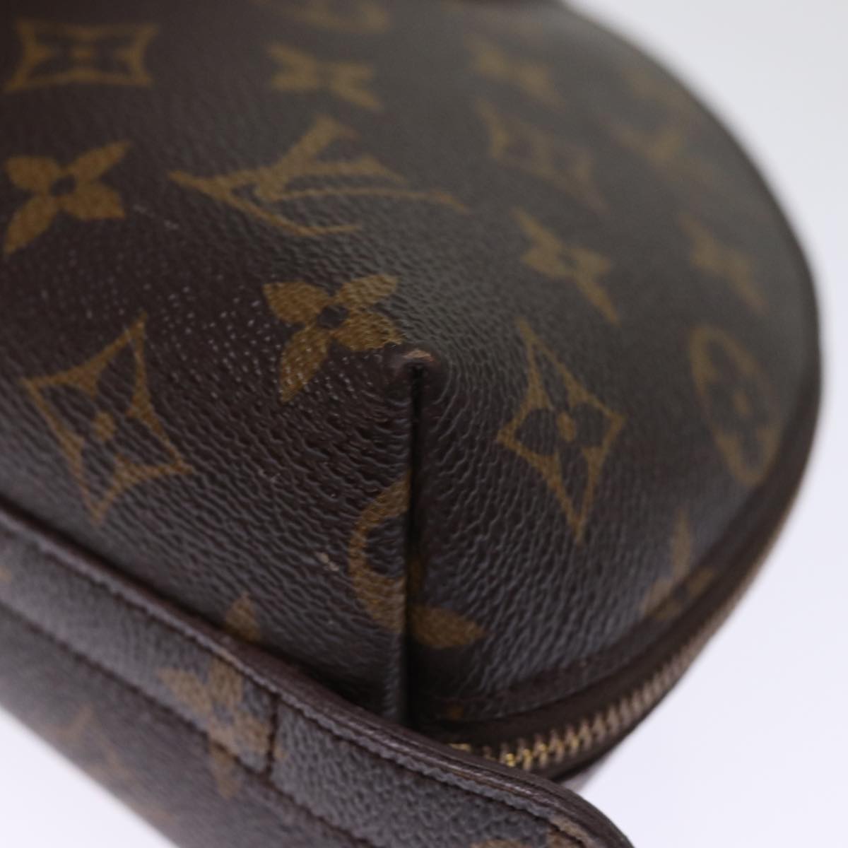 LOUIS VUITTON Monogram Trousse Demi Ronde Cosmetic Pouch M47520 LV Auth 76034