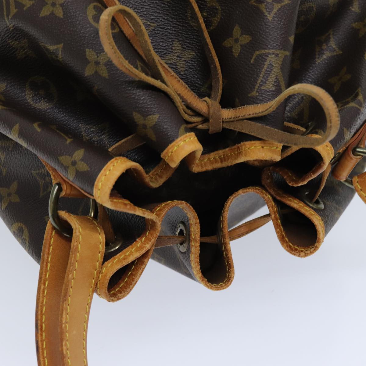 LOUIS VUITTON Monogram Noe Shoulder Bag M42224 LV Auth 76058