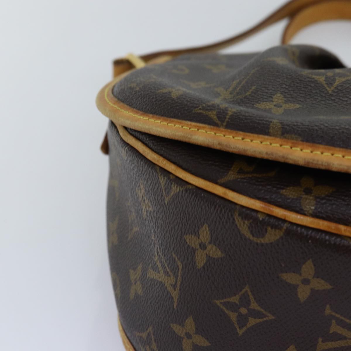 LOUIS VUITTON Monogram Menilmontant MM Shoulder Bag M40473 LV Auth 76060