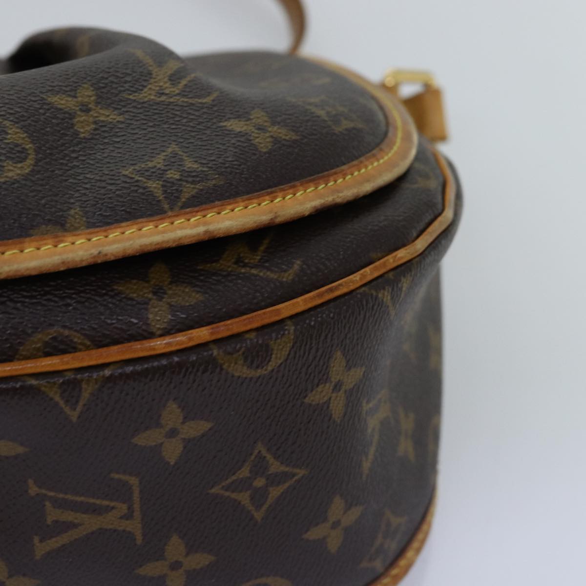 LOUIS VUITTON Monogram Menilmontant MM Shoulder Bag M40473 LV Auth 76060