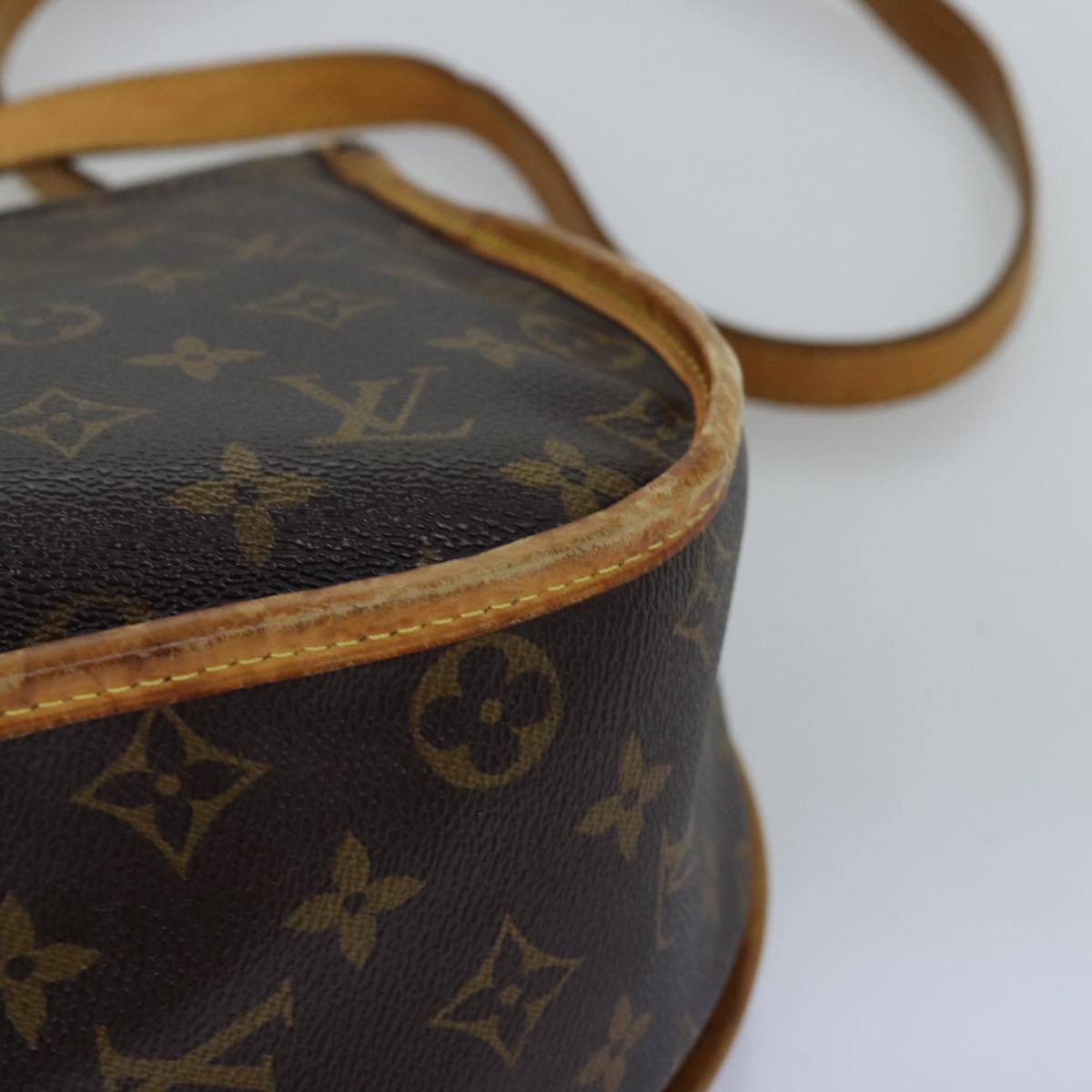 LOUIS VUITTON Monogram Menilmontant MM Shoulder Bag M40473 LV Auth 76060