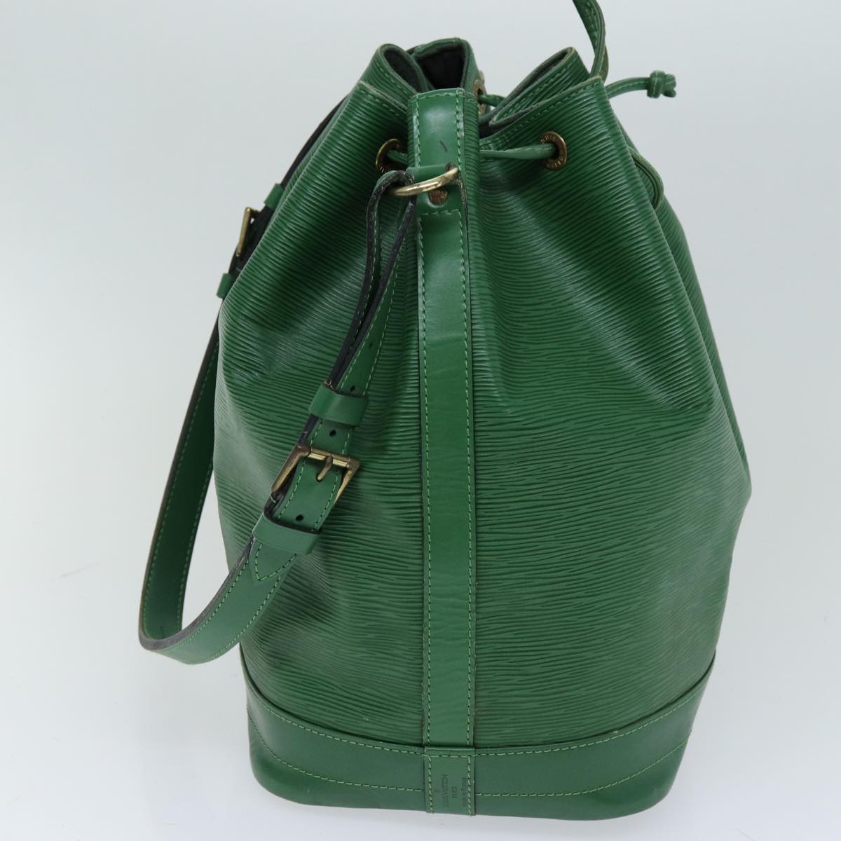 LOUIS VUITTON Epi Noe Shoulder Bag Green M44004 LV Auth 76069