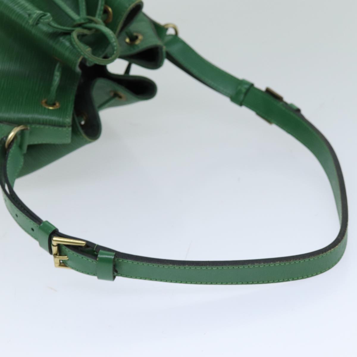 LOUIS VUITTON Epi Noe Shoulder Bag Green M44004 LV Auth 76069