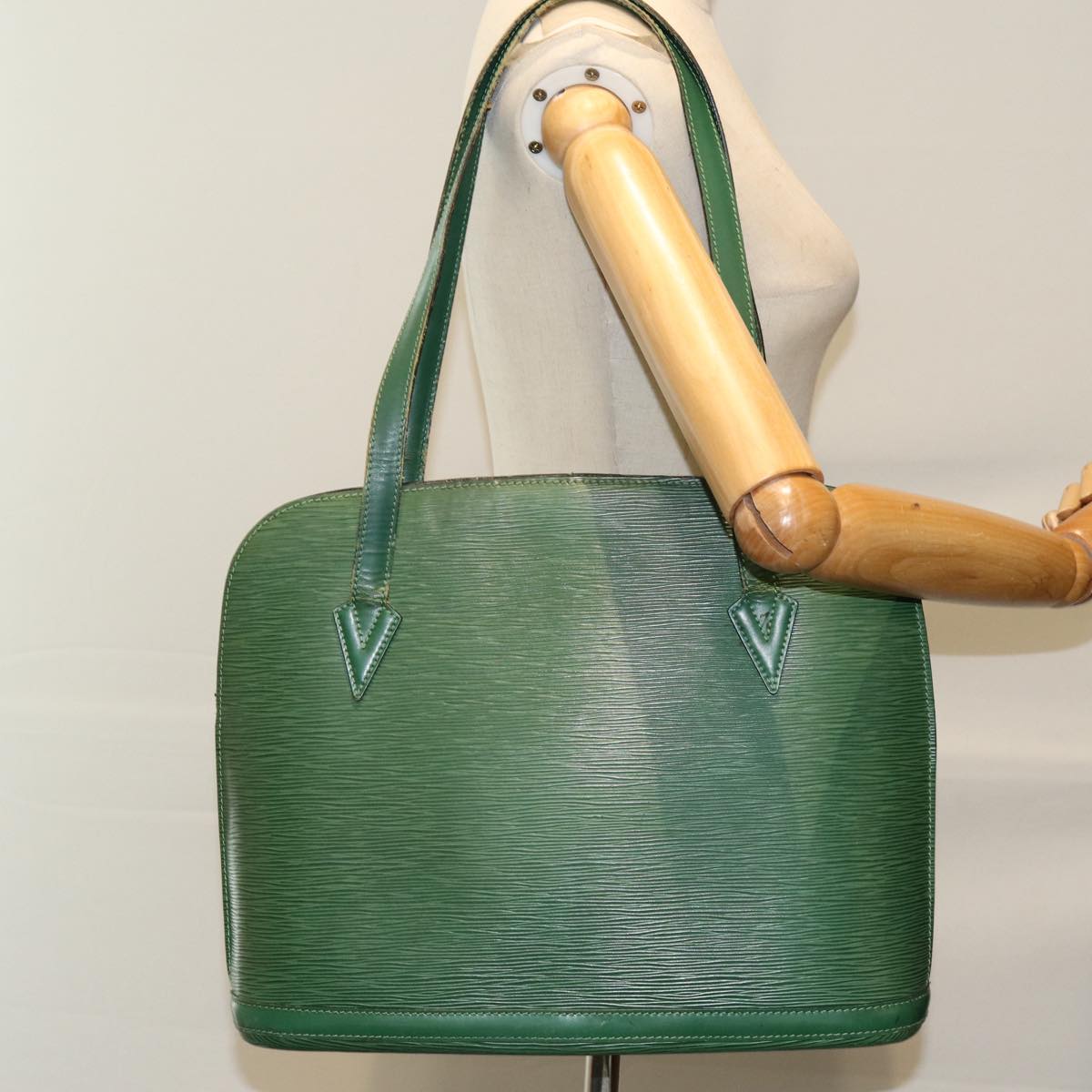 LOUIS VUITTON Epi Lussac Shoulder Bag Green M52284 LV Auth 76073