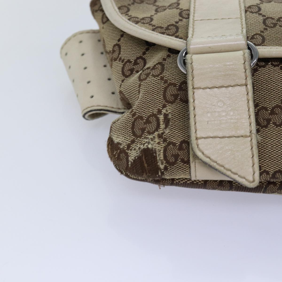 GUCCI GG Canvas Waist bag Beige 145851 Auth 76155