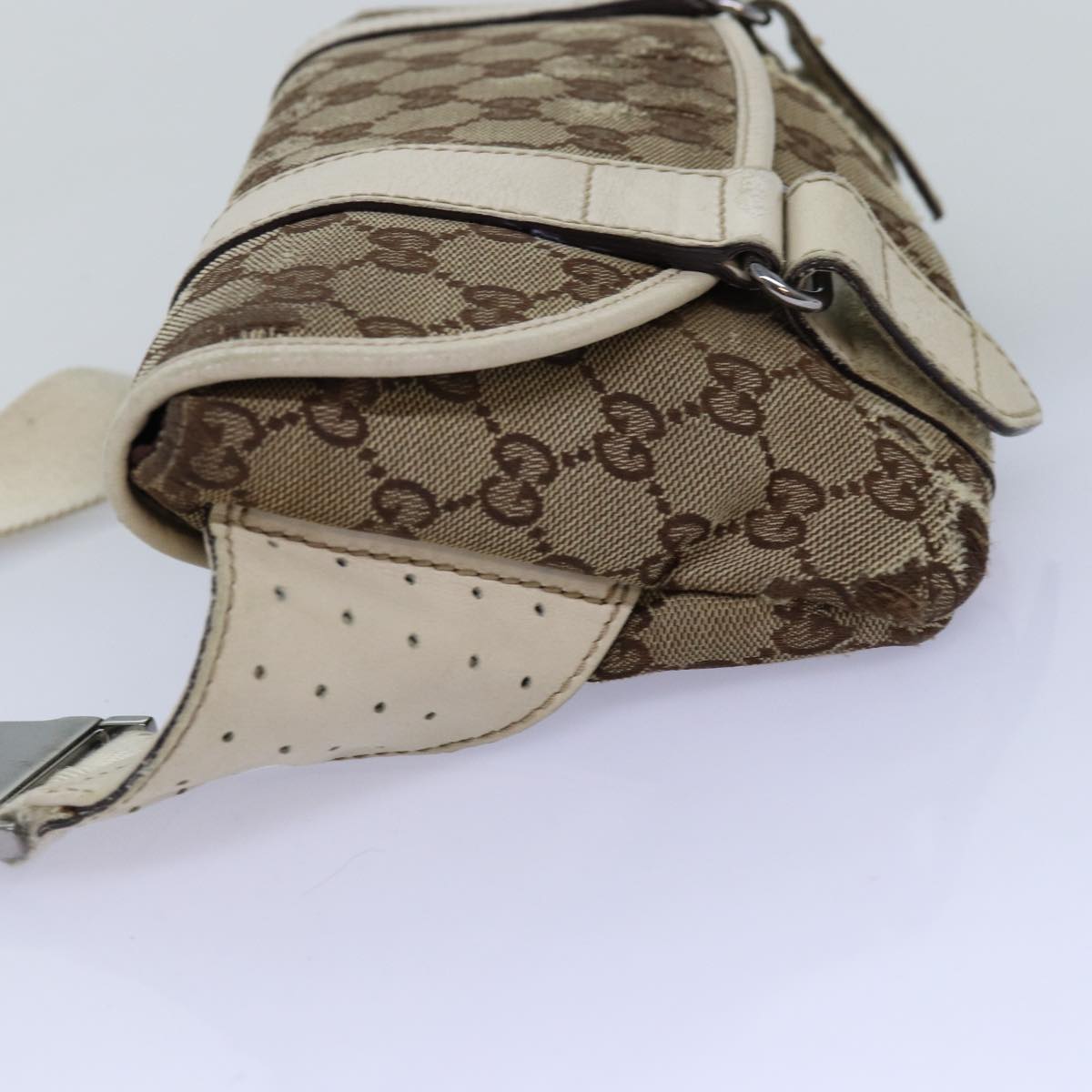 GUCCI GG Canvas Waist bag Beige 145851 Auth 76155