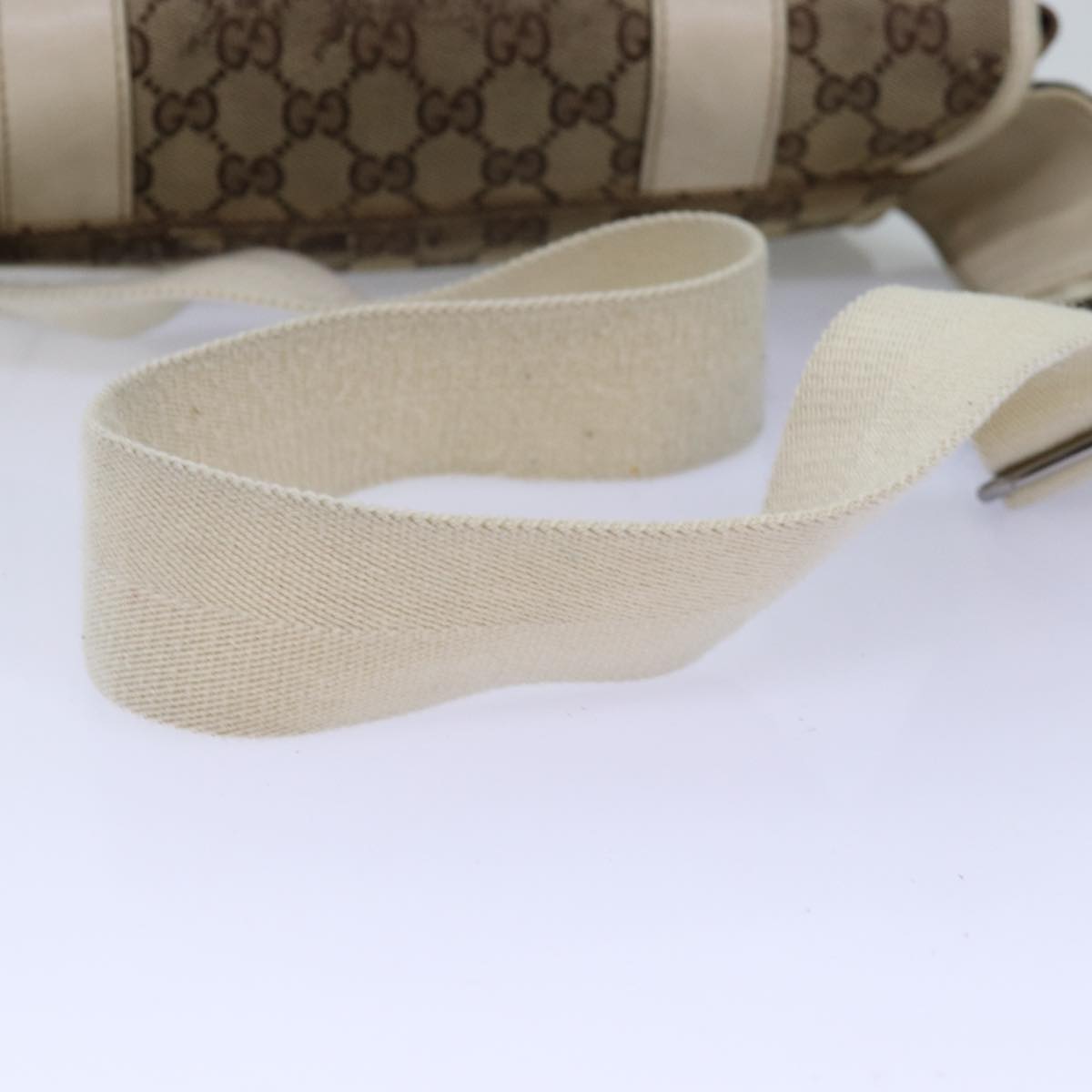 GUCCI GG Canvas Waist bag Beige 145851 Auth 76155