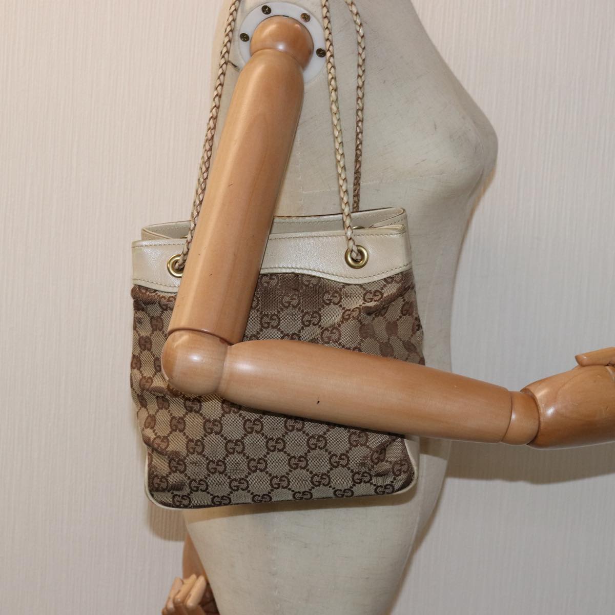 GUCCI GG Canvas Shoulder Bag Canvas Beige 109143 Auth 76156