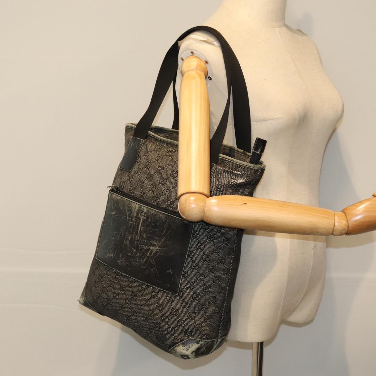 GUCCI GG Canvas Tote Bag Black 28892 Auth 76162