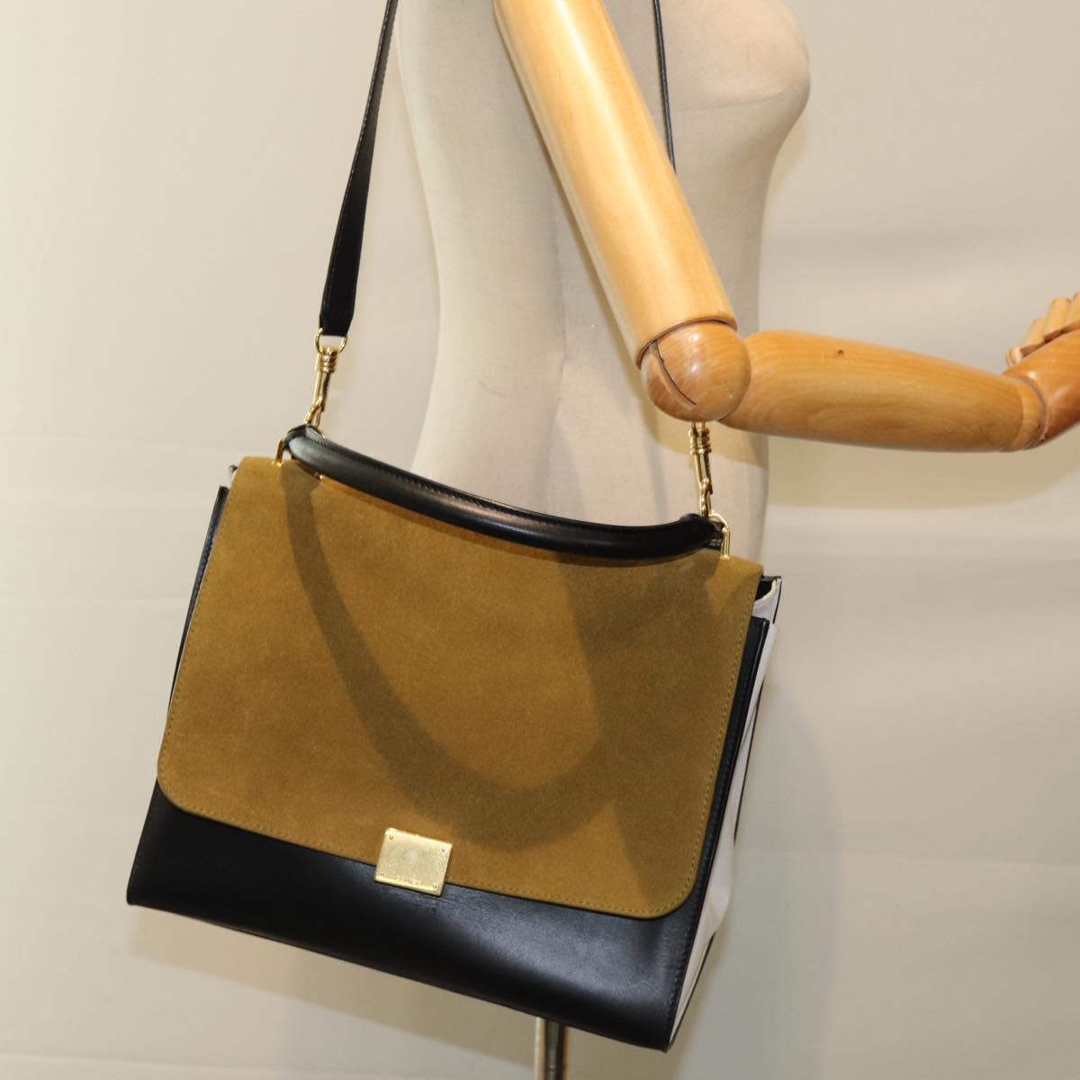 CELINE Trapeze Hand Bag Suede Leather 2way Black Khaki Auth 76216