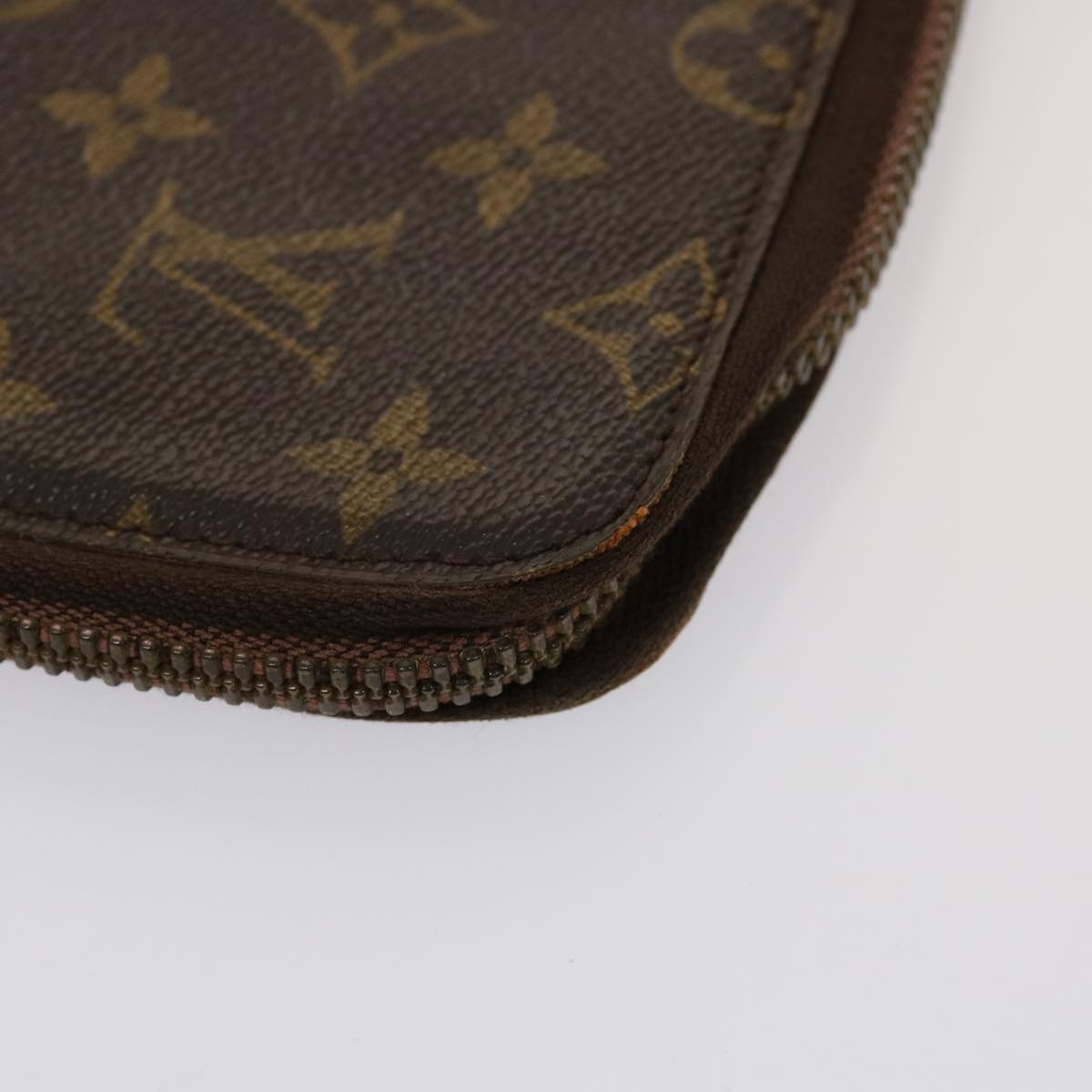 LOUIS VUITTON Monogram Poche Escapade Travel Case M60113 LV Auth 76227