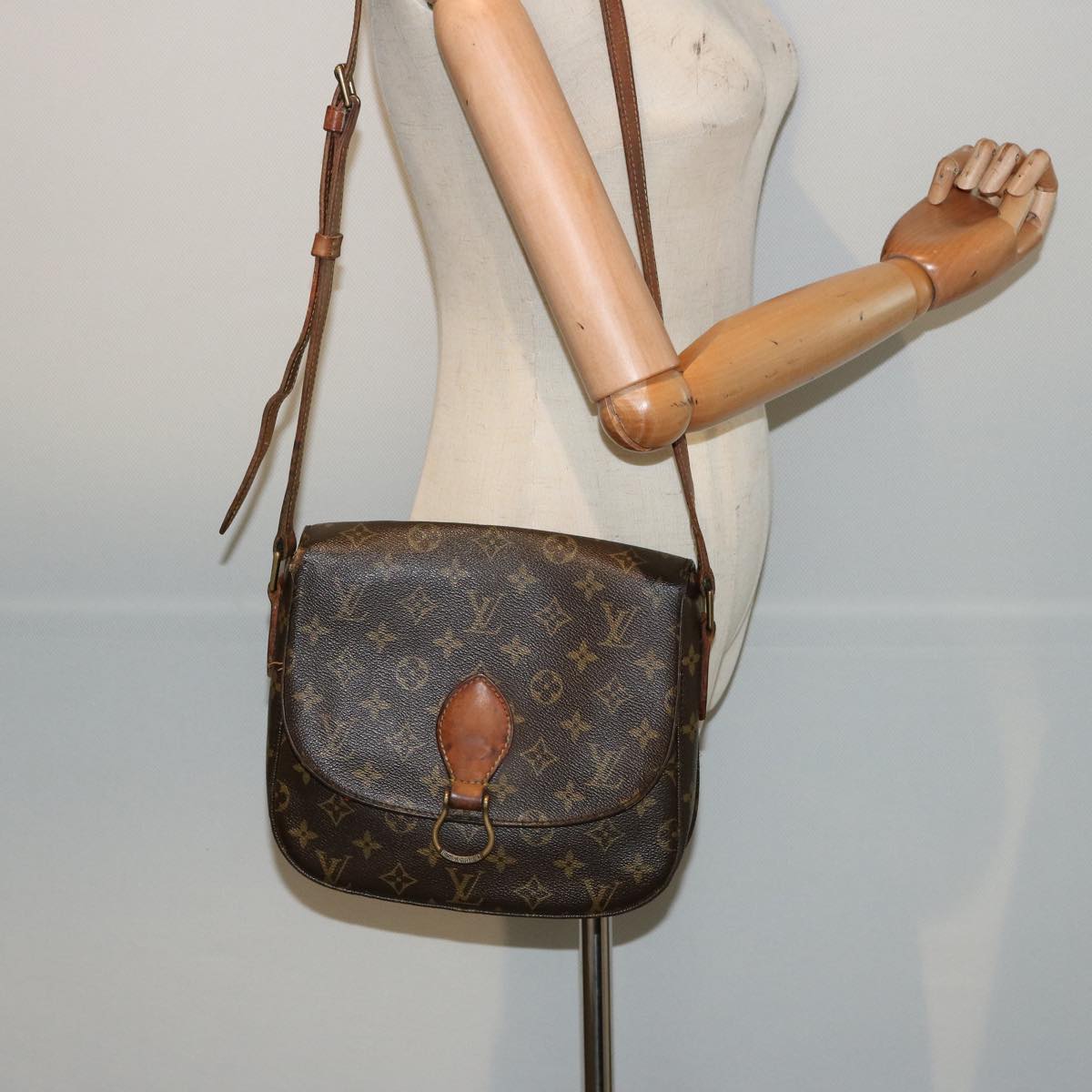 LOUIS VUITTON Monogram Saint Cloud GM Shoulder Bag M51242 LV Auth 76235