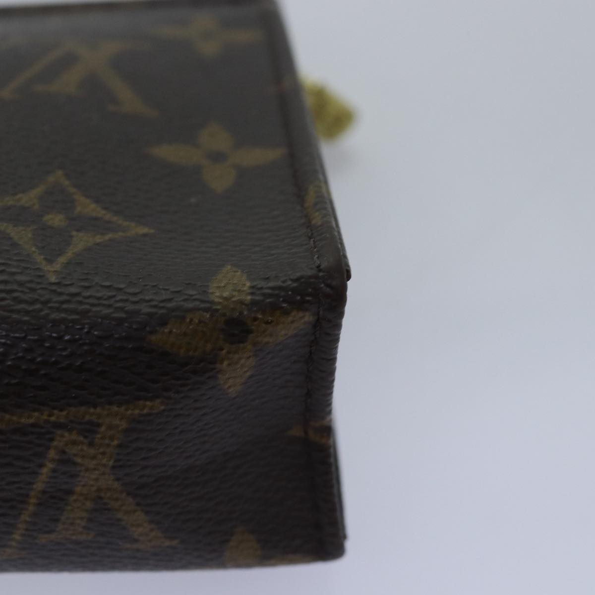 LOUIS VUITTON Monogram Poche Toilette 15 Pouch M47546 LV Auth 76254