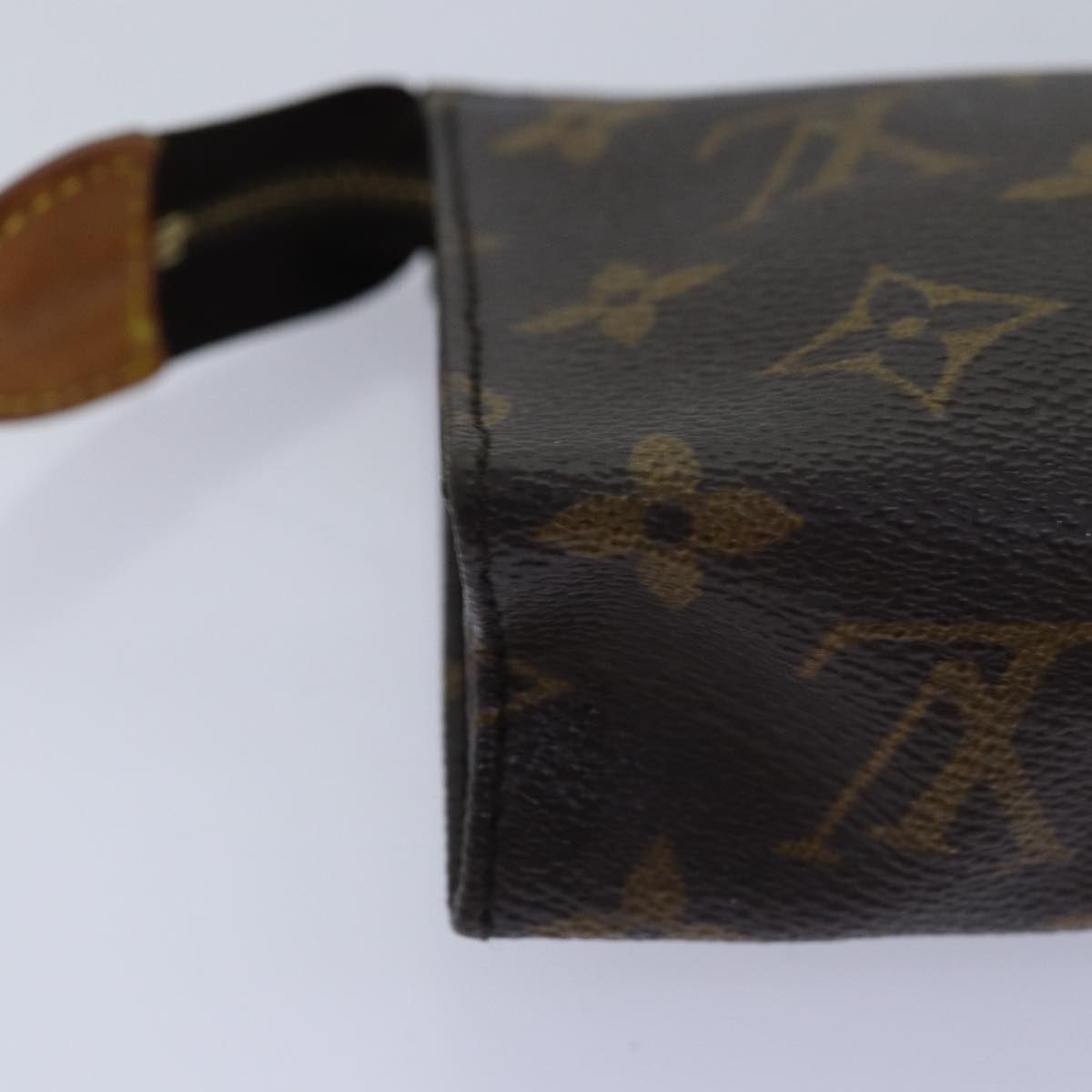 LOUIS VUITTON Monogram Poche Toilette 15 Pouch M47546 LV Auth 76264