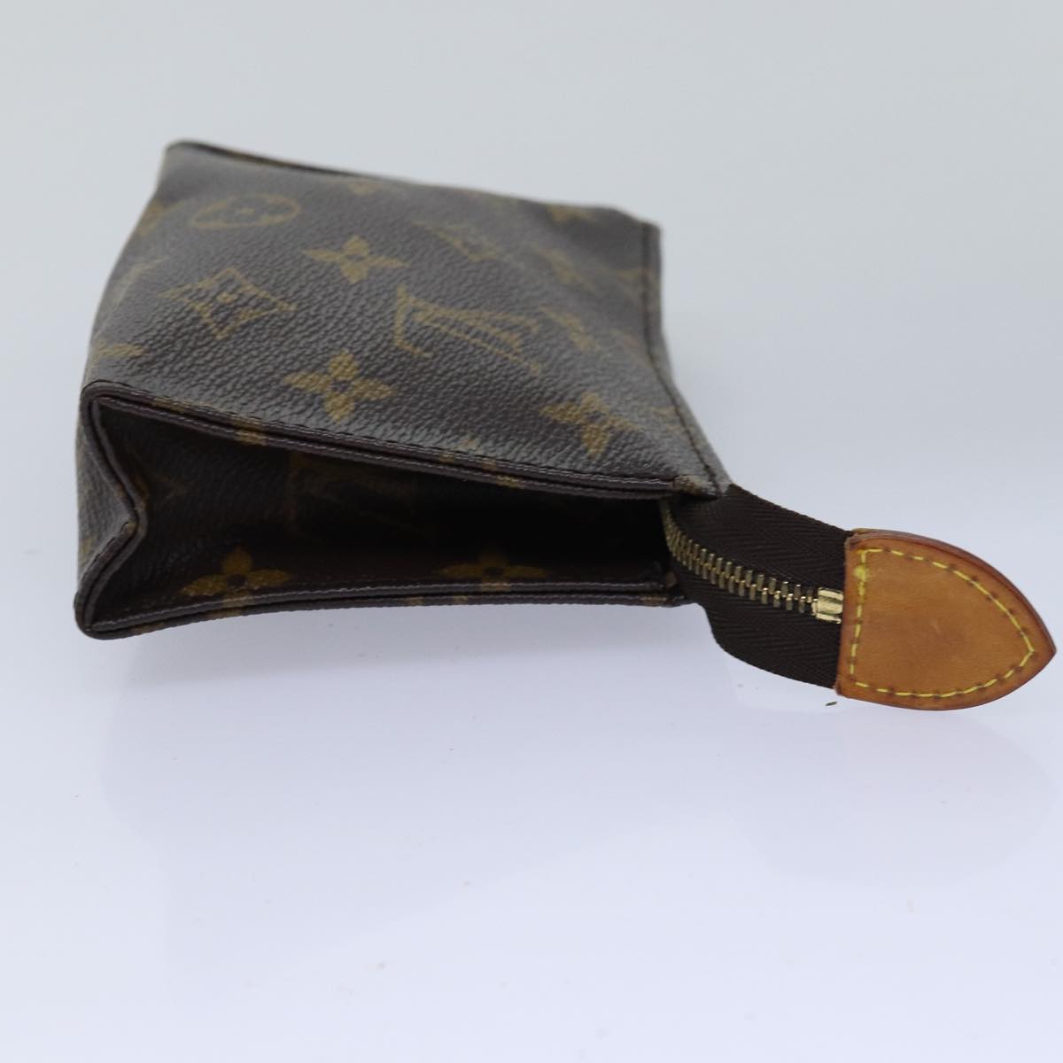 LOUIS VUITTON Monogram Poche Toilette 15 Pouch M47546 LV Auth 76264