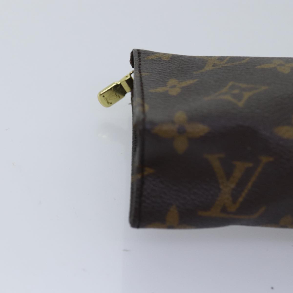 LOUIS VUITTON Monogram Poche Toilette 15 Pouch M47546 LV Auth 76264