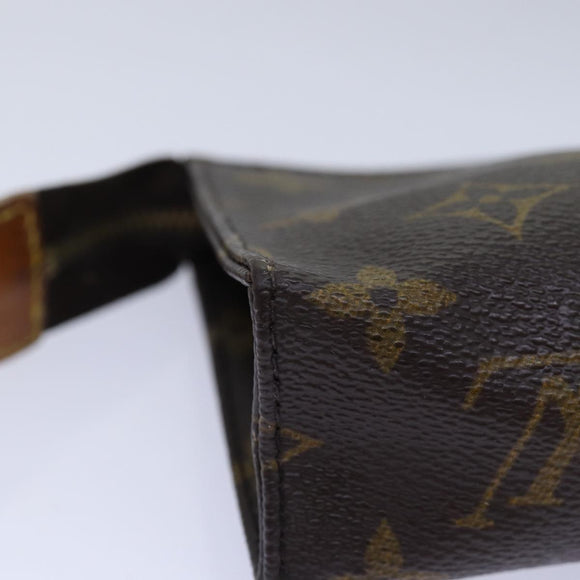 LOUIS VUITTON Monogram Poche Toilette 15 Pouch M47546 LV Auth 76270