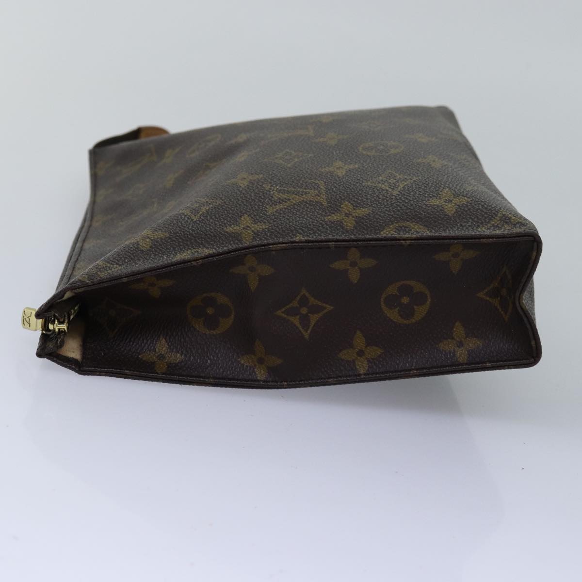 LOUIS VUITTON Monogram Poche Toilette 26 Pouch M47542 LV Auth 76286