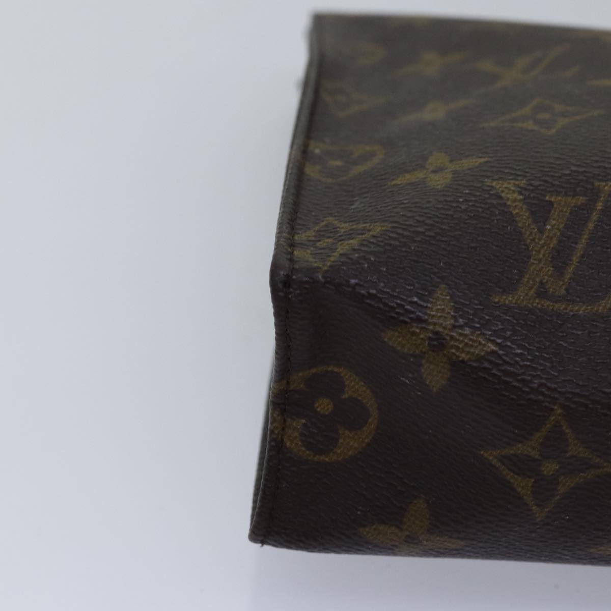 LOUIS VUITTON Monogram Poche Toilette 26 Pouch M47542 LV Auth 76286