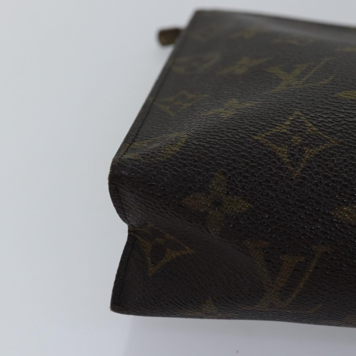 LOUIS VUITTON Monogram Poche Toilette 26 Pouch M47542 LV Auth 76288