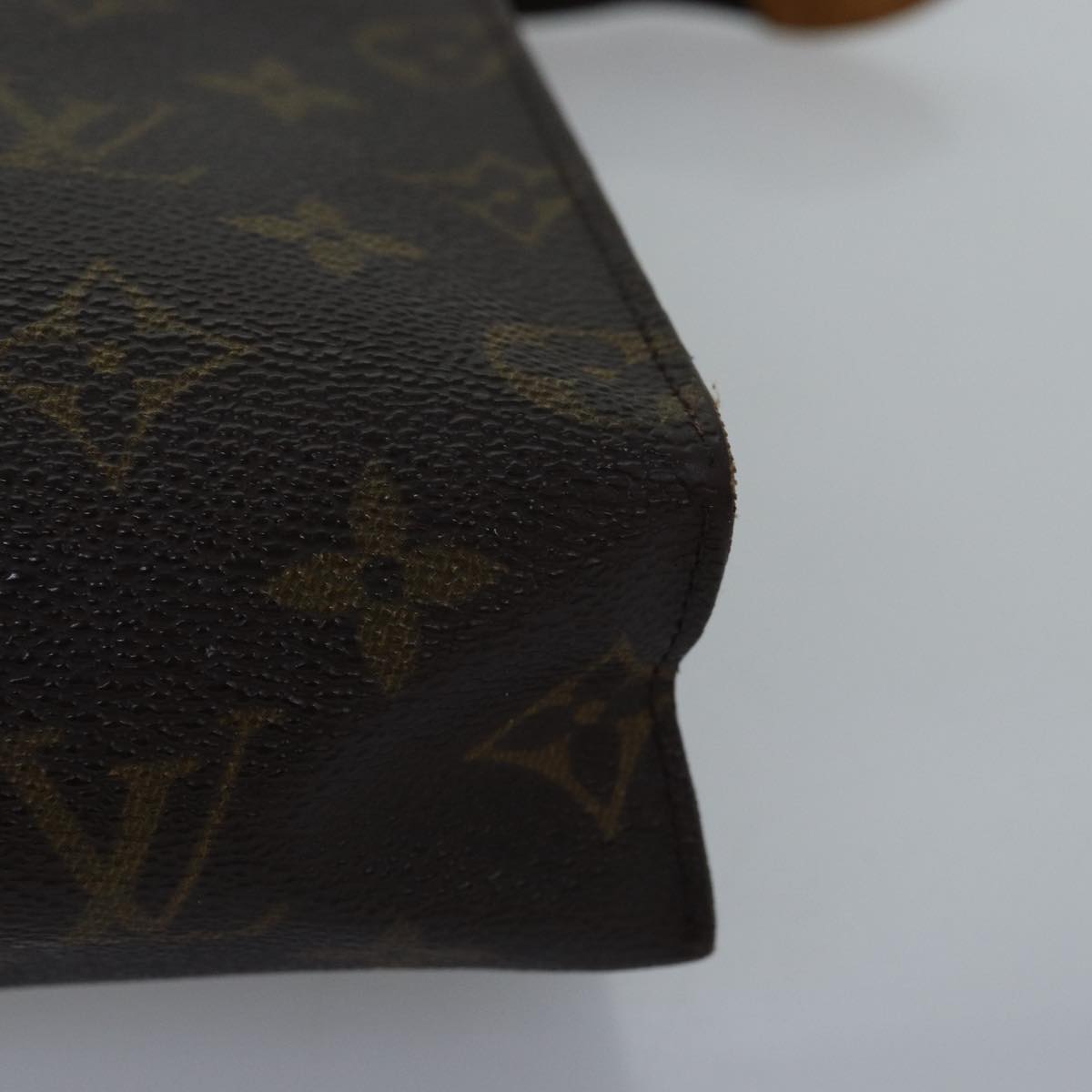 LOUIS VUITTON Monogram Poche Toilette 26 Pouch M47542 LV Auth 76288